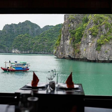 Hotel La Pandora Boutique Cruises Ha Long Exterior foto