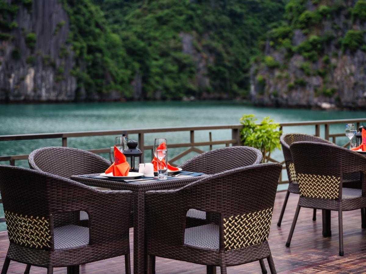 Hotel La Pandora Boutique Cruises Ha Long Exterior foto